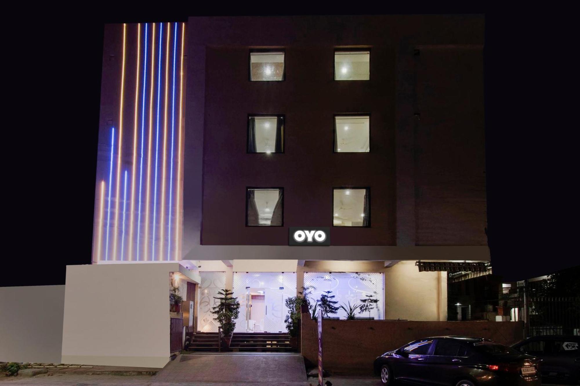 Capital O Pink Peral Hotel Jaipur Eksteriør billede