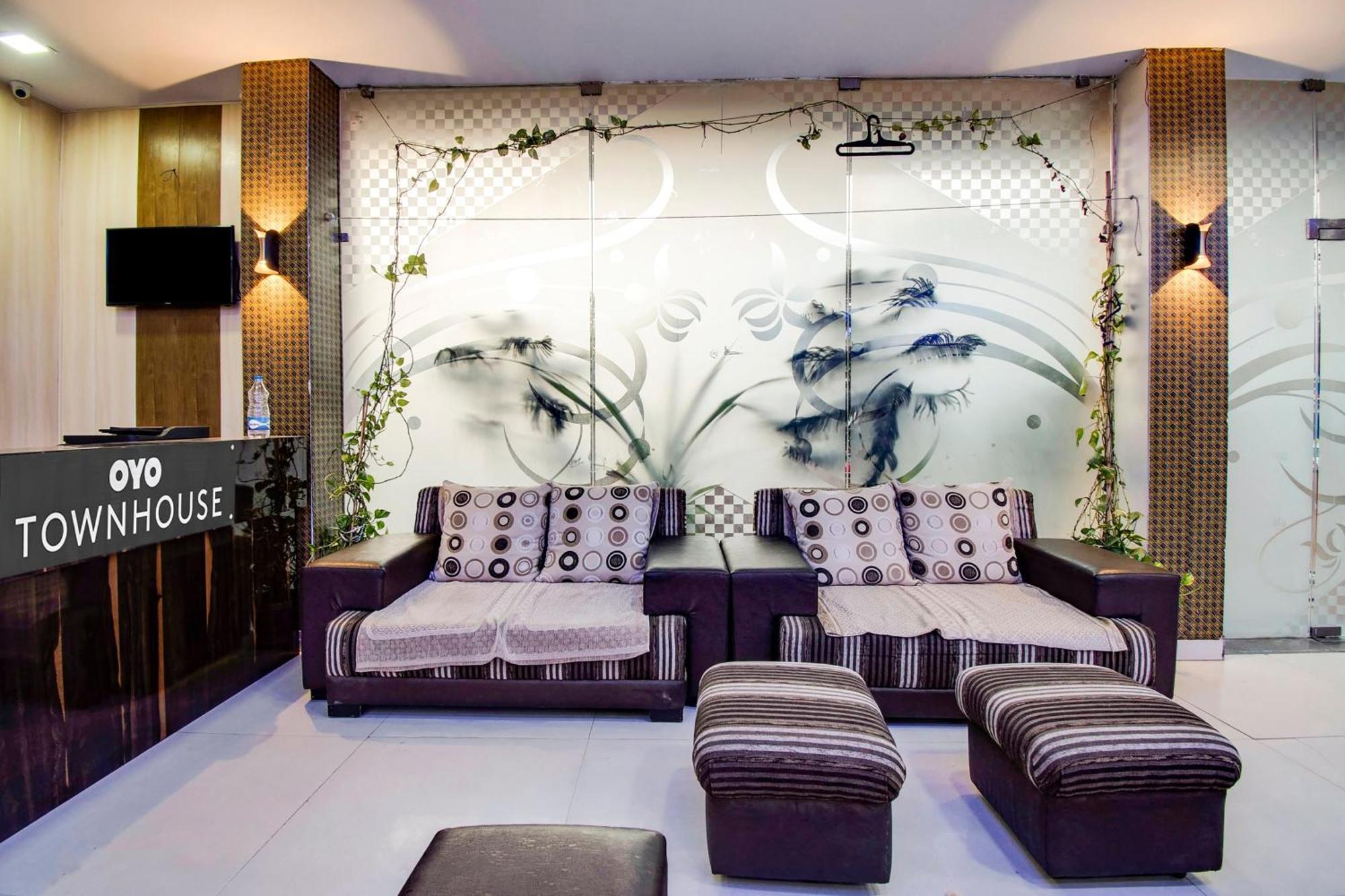 Capital O Pink Peral Hotel Jaipur Eksteriør billede
